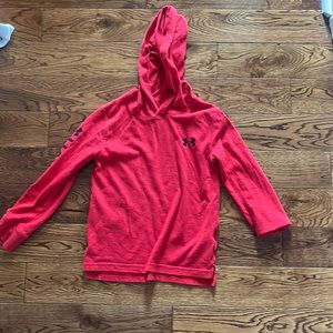 Under Armor hooded long sleeve shirt